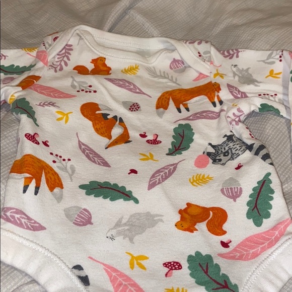 Matching long sleeve & bottoms baby outfit - Picture 3 of 5